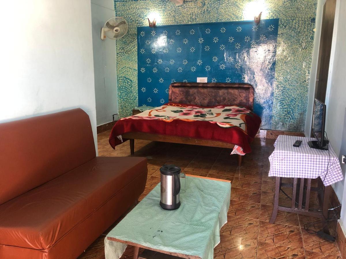 מוסורי Hotel Walnut Grove מראה חיצוני תמונה