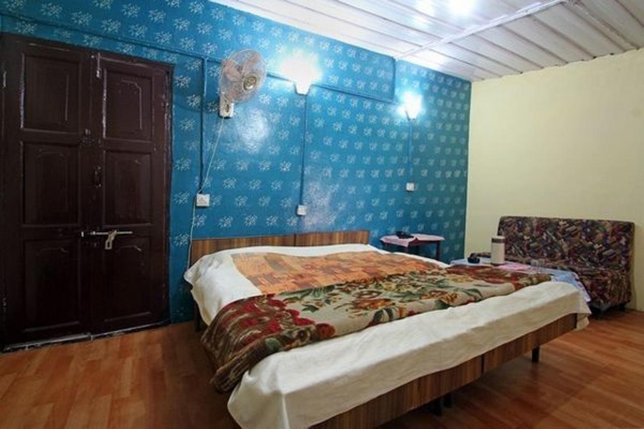 מוסורי Hotel Walnut Grove מראה חיצוני תמונה