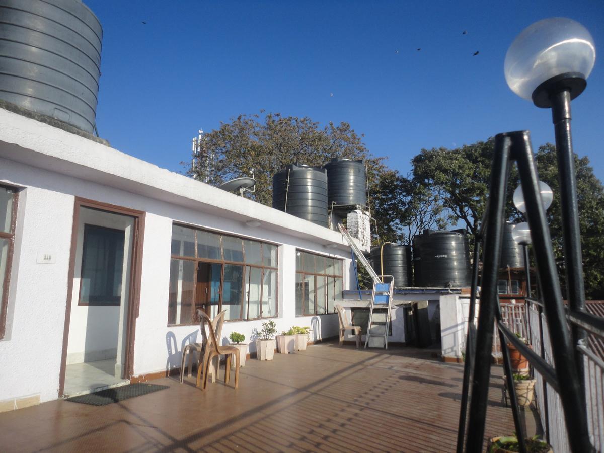 מוסורי Hotel Walnut Grove מראה חיצוני תמונה